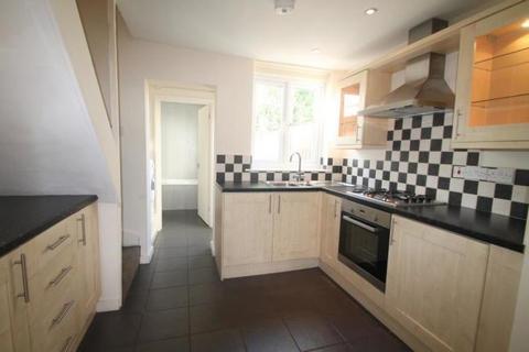 2 bedroom terraced house to rent, Orchard Street, Maidstone ME15