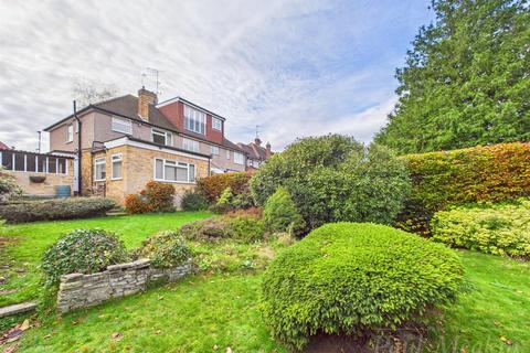 Chestnut Grove, South Croydon