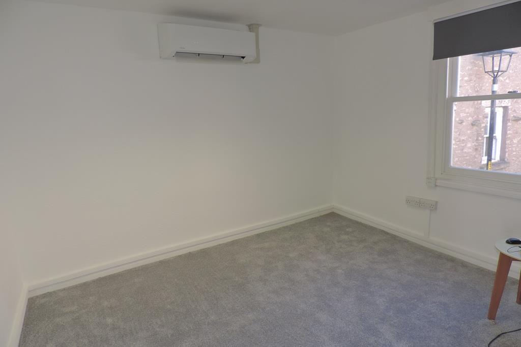 Small room.jpg