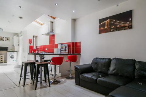 6 bedroom terraced house to rent, Dawlish Road, Birmingham B29