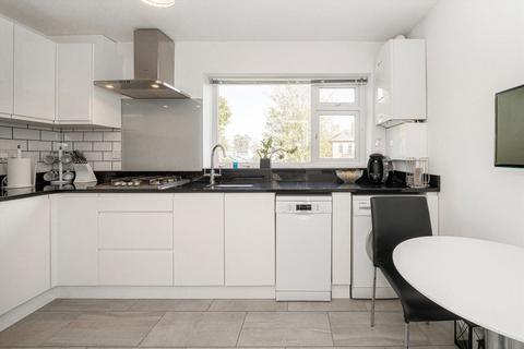 undefined, Hampton Road, Twickenham TW2