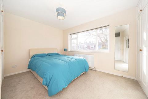 undefined, Hampton Road, Twickenham TW2