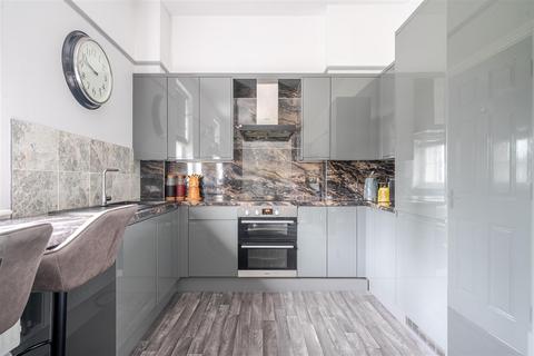 2 bedroom apartment for sale, Tarragon Road, Maidstone