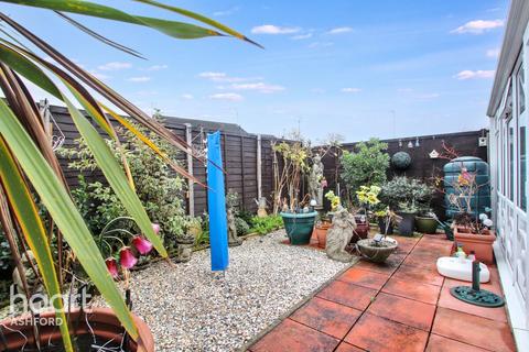 1 bedroom semi-detached bungalow for sale, Cygnet Way, Ashford