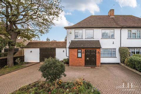 4 bedroom semi-detached house for sale, Crossways, Gidea Park