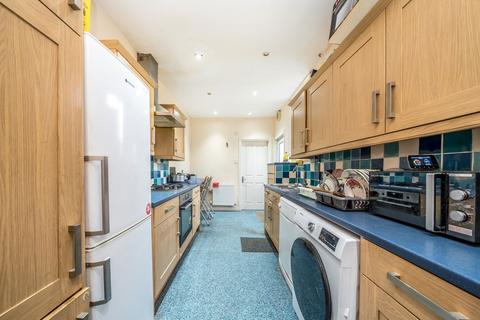 undefined, Avonwick Road, Hounslow TW3