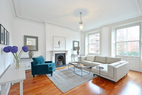 2 bedroom flat to rent, 11 Palace Gate, London W8
