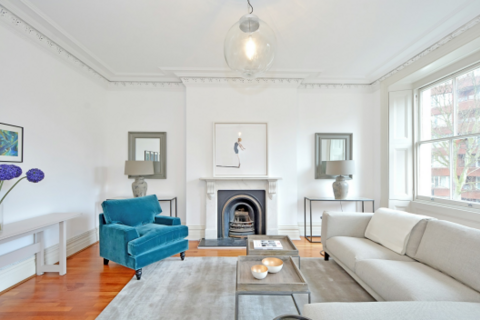 2 bedroom flat to rent, 11 Palace Gate, London W8