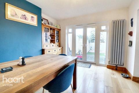 undefined, West Hill Road, Luton