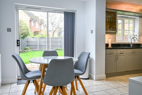4 bedroom detached house for sale, Christchurch Road, Ringwood, BH24
