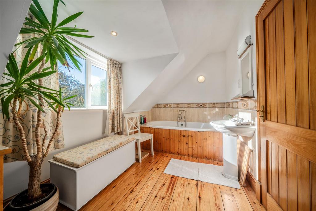 49 Station road-14.jpg