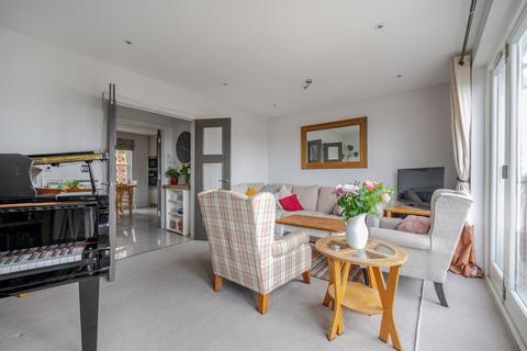undefined, Elizabeth Place, Winchester, Hampshire, SO22