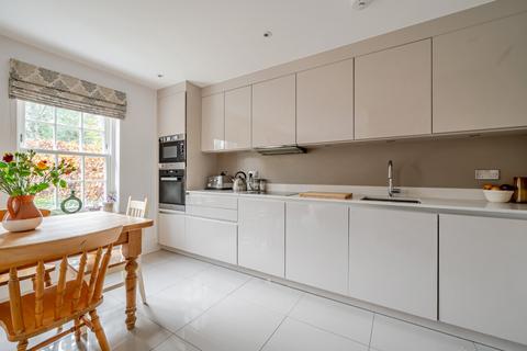 undefined, Elizabeth Place, Winchester, Hampshire, SO22