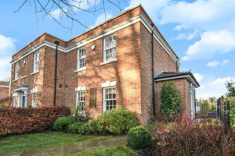 undefined, Elizabeth Place, Winchester, Hampshire, SO22