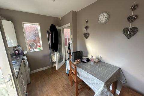 2 bedroom semi-detached house to rent, Lincoln Avenue, Alvaston, DE24