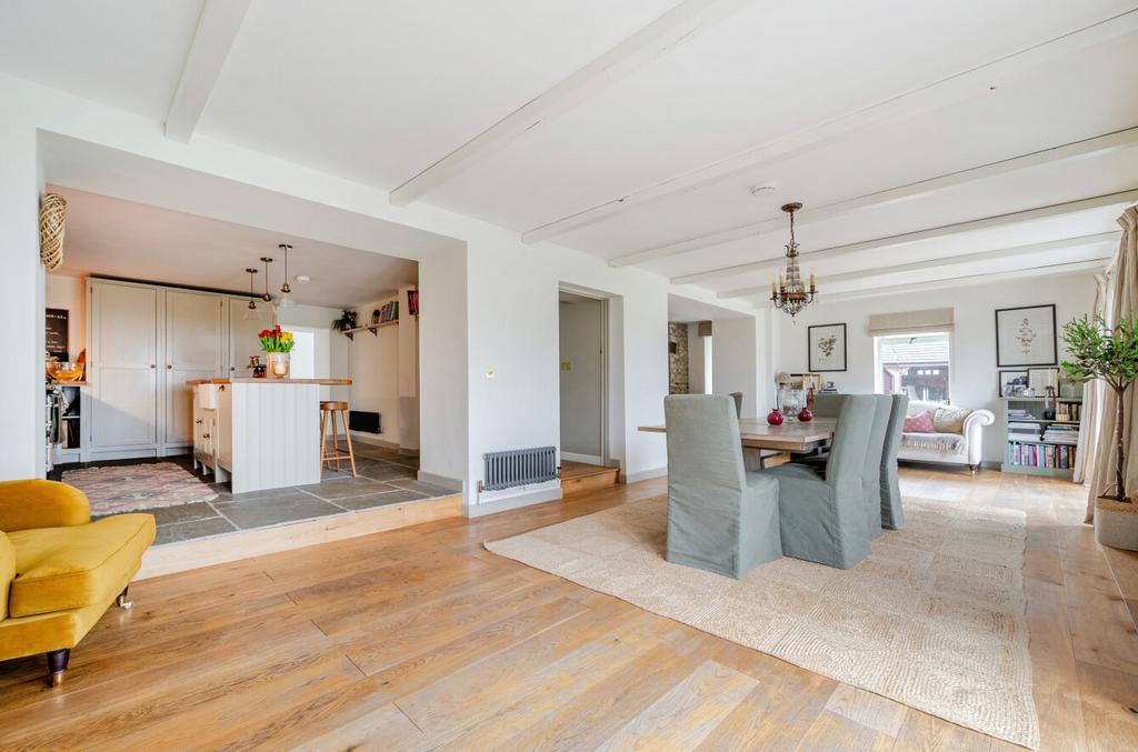 1380317 13 691202...