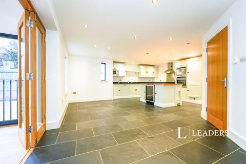 Detached house to rent, Kestrel Close, Cheltenham, Gloucestershire, GL53