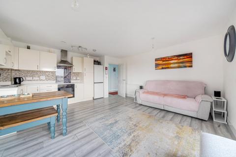 undefined, Kingman Way, Newbury, Berkshire