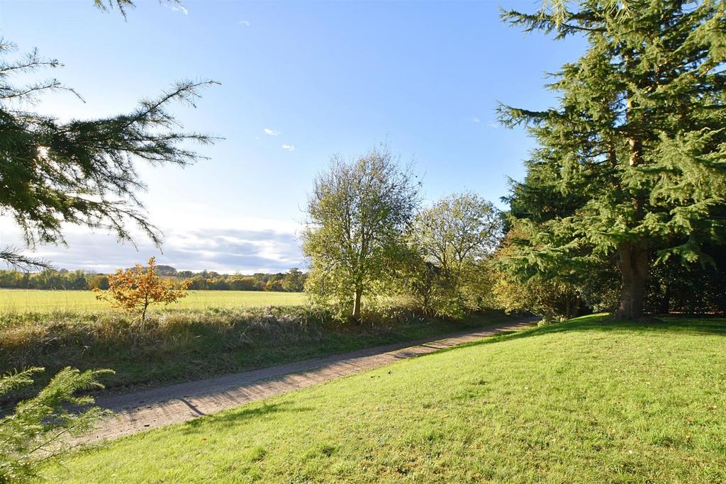 Amazing views towards the wolds