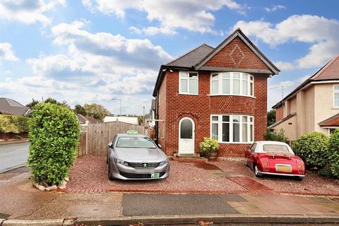 3 bedroom detached house for sale, Stanley Drive, Bramcote, Nottingham