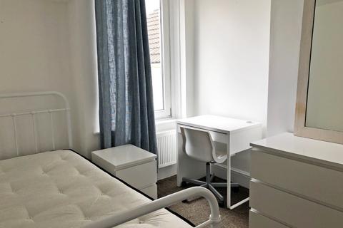5 bedroom house to rent, Malefant Street, Cardiff CF24