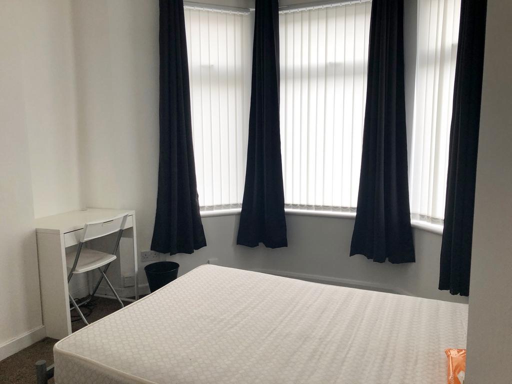 GF front bedroom
