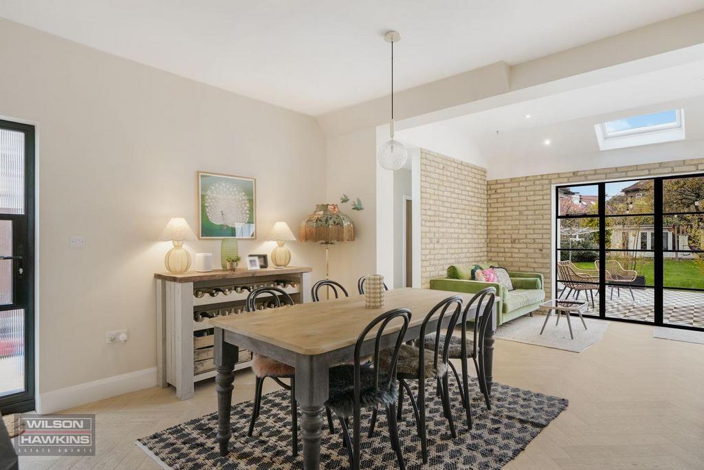 64 Whitmore Road - GAAcf9lu Ws YPz Pj1r8 DY.jpg