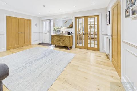 5 bedroom detached house for sale, Martha Close, Countesthorpe, Leicestershire
