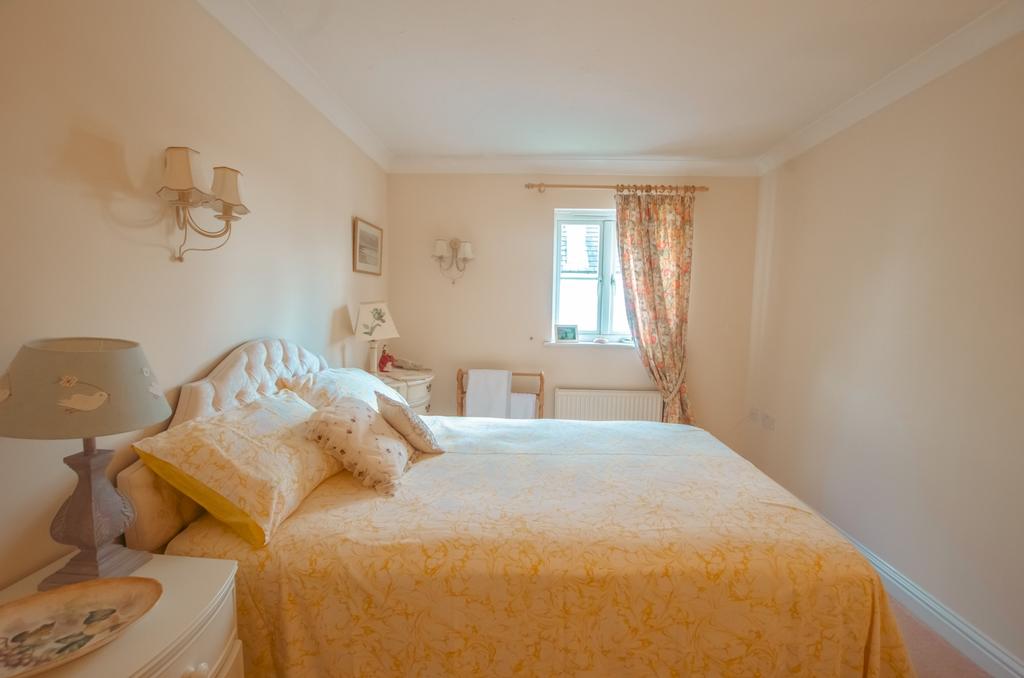 18 Grass Valley Park TPS Bodmin 01208 74182-13