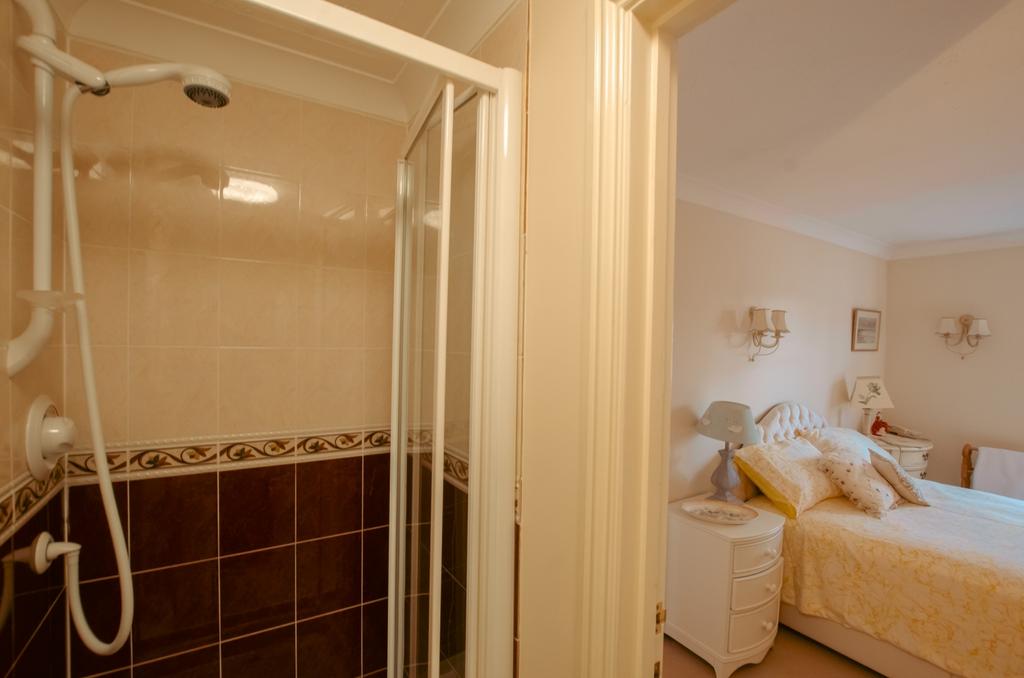 18 Grass Valley Park TPS Bodmin 01208 74182-16