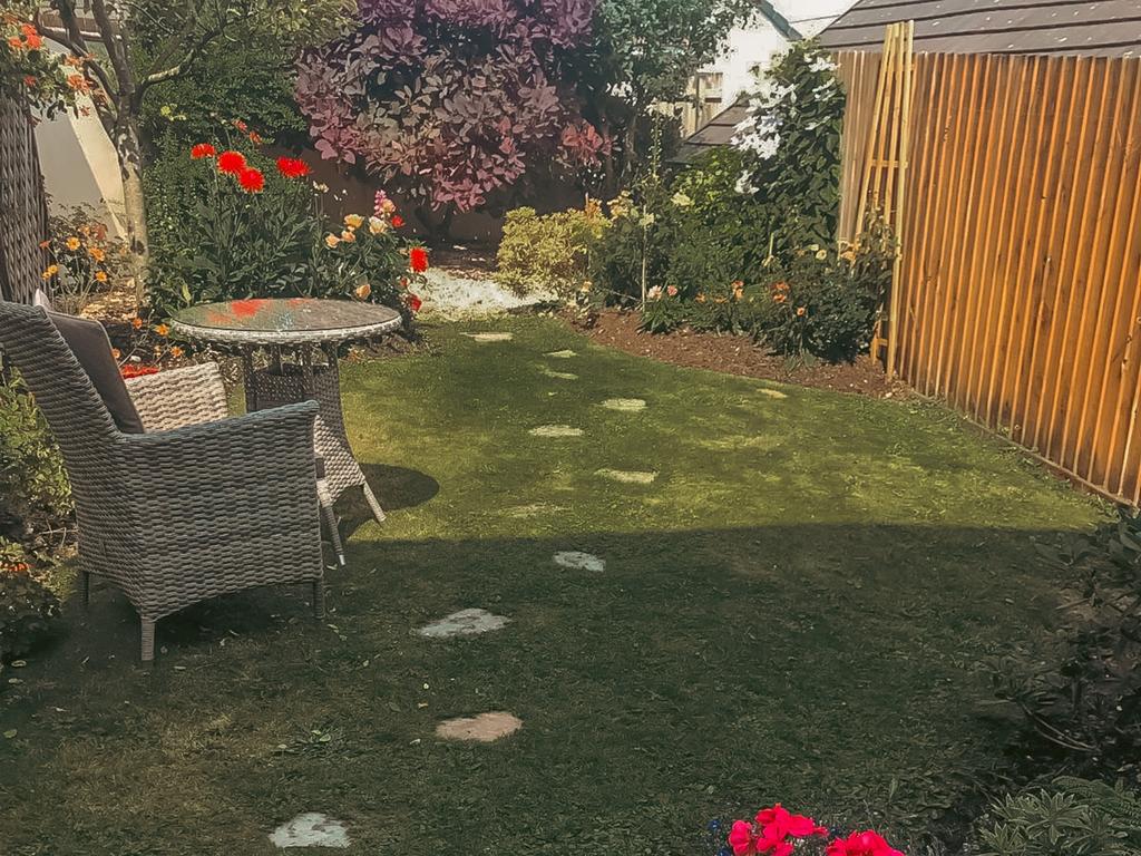 18 Grass Valley Park TPS Bodmin 01208 74182-1
