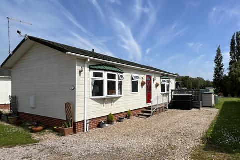 2 bedroom park home for sale, Lakeview 04 Hazelwood Holiday Park, Dawlish Warren EX7