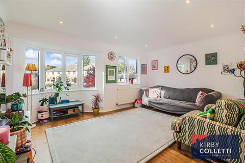 undefined, The Knowle, Hoddesdon