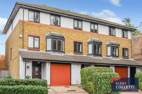 undefined, The Knowle, Hoddesdon