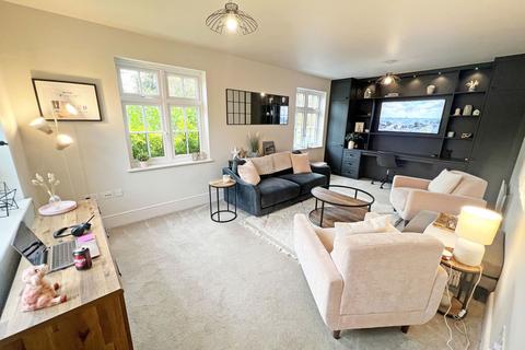 4 bedroom detached house for sale, Flanders Close, Burbage, Leicestershire, LE10 2FN