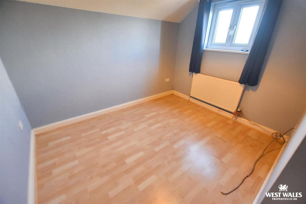 4 - 2025-11-13 T210249.202.jpg