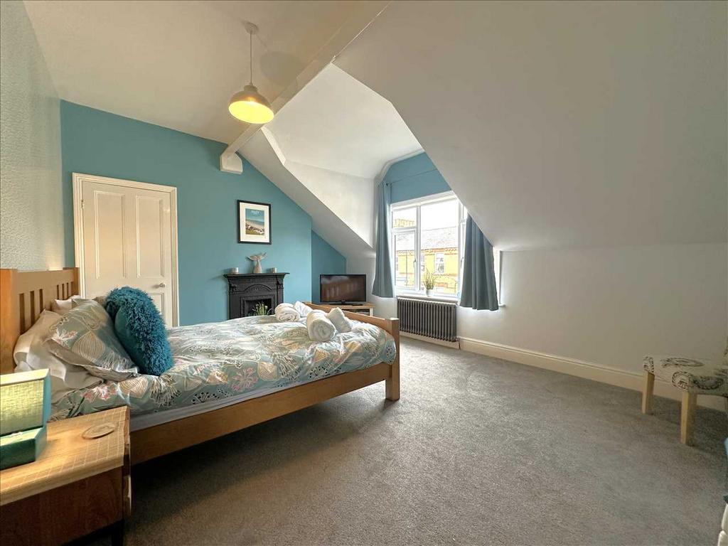 Bedroom (Front)