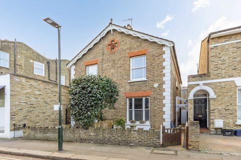 undefined, Shaftesbury Road, Richmond TW9