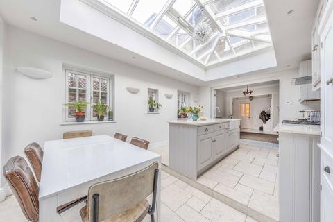 undefined, Shaftesbury Road, Richmond TW9