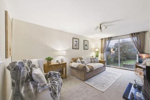 14 Chestnut Road, Bromsgrove, B61 8LY