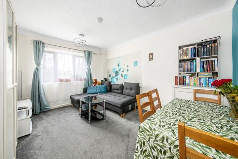 2 bedroom flat for sale, Roebuck Court, Didcot OX11