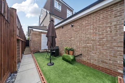 undefined, Heath Rise, Bromley, BR2