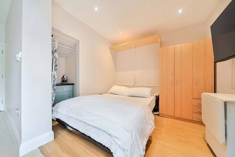 undefined, Heath Rise, Bromley, BR2