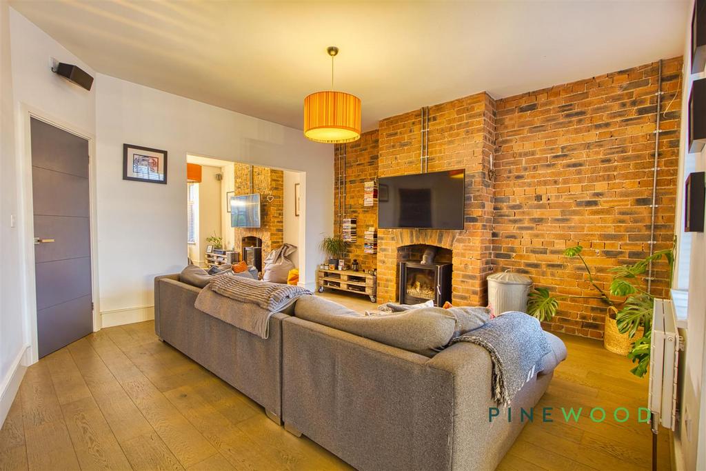 Reception room lounge
