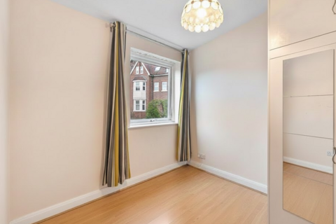 2 bedroom apartment for sale, Parkside Court, Weybridge, KT13