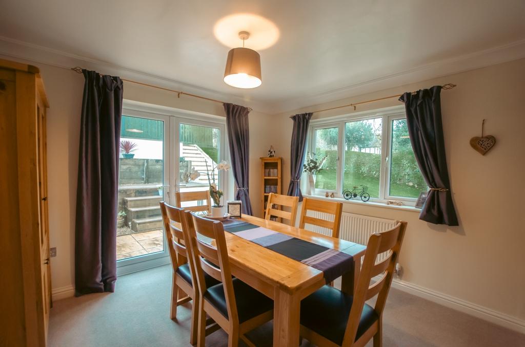 20 Barons Meadows TPS Bodmin 01208 74182-29