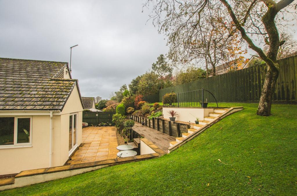 18 Lanhydrock View TPS Bodmin 01208 74182-38