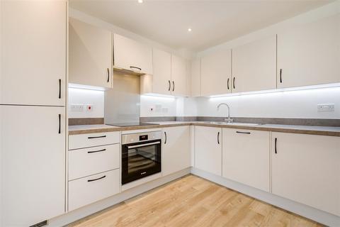 3 bedroom townhouse to rent, Mason Close, St Leonards-On-Sea TN37