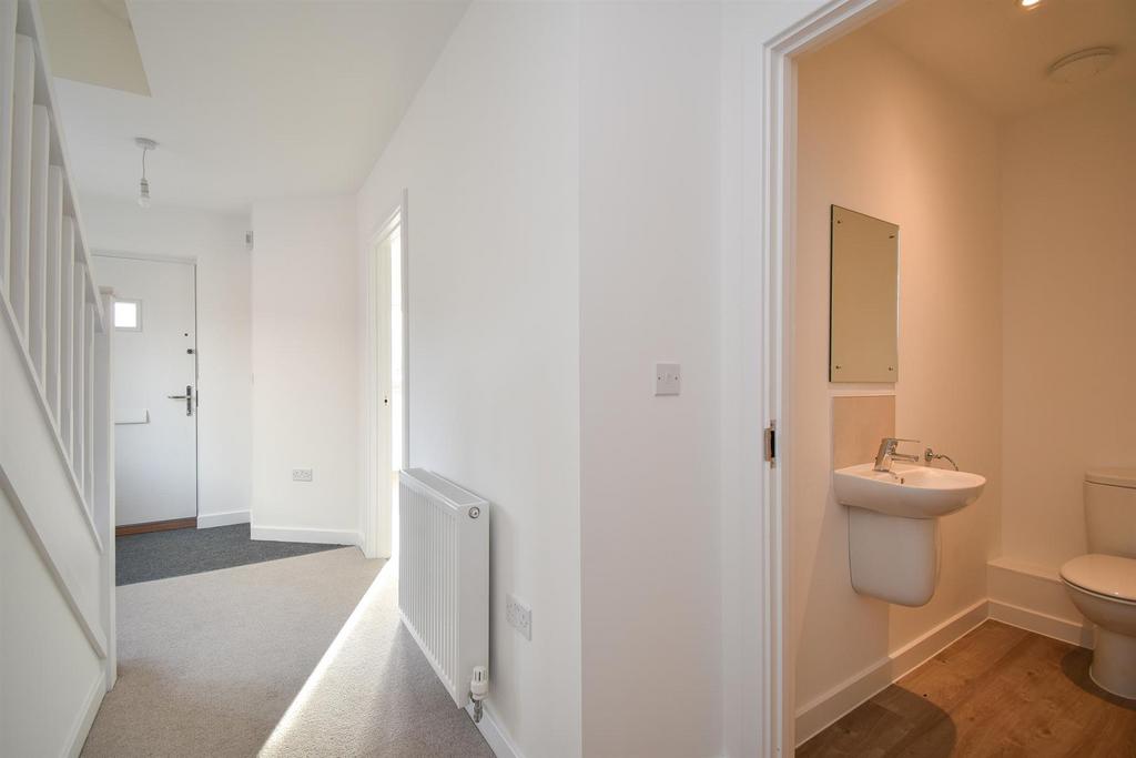 Hallway 1.jpg