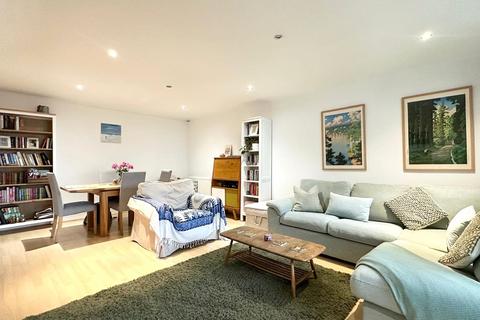 2 bedroom apartment for sale, Wards Wharf Approach, London E16